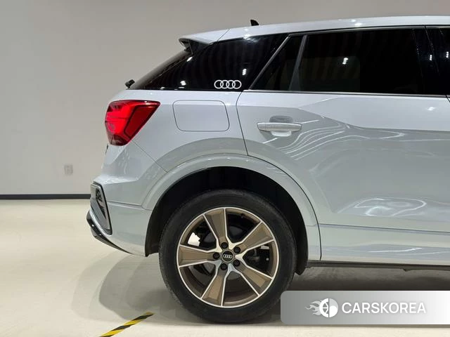 Audi Q2L id 4307178 из Китая 12