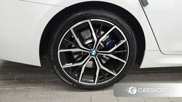 BMW 5 Series (G30) id 3596682 из Кореи 15