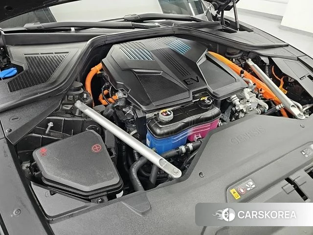 Genesis Electrified G80 (RG3) id 4892687 из Кореи 14