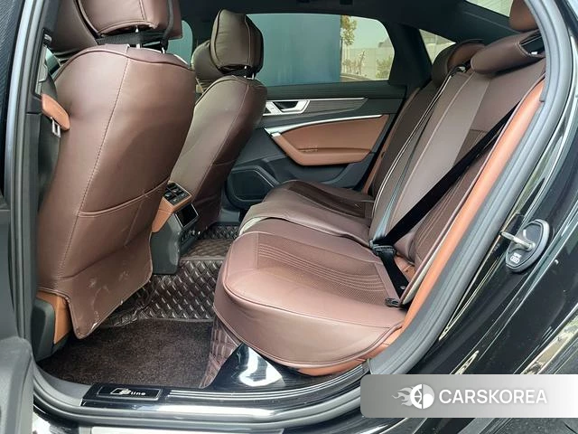 Audi A6L id 4206982 из Китая 11