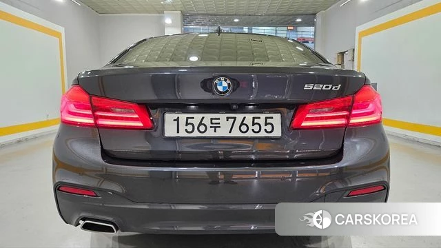 BMW 5 Series (G30) id 4708372 из Кореи 15