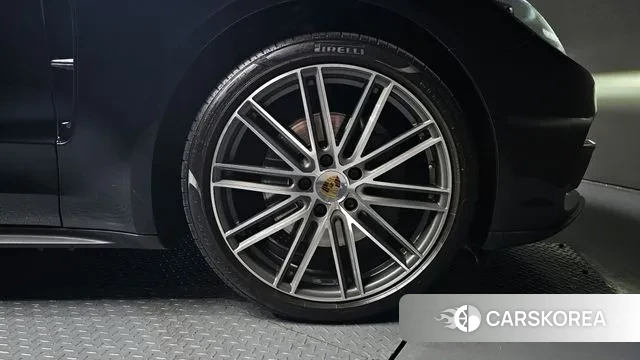 Porsche Panamera (971) id 3423431 из Кореи 15