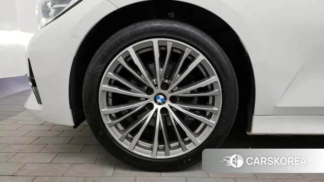 BMW 3 Series (G20) id 3479449 из Кореи 15