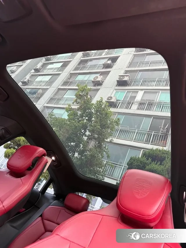 Porsche Taycan id 3230722 из Кореи 7