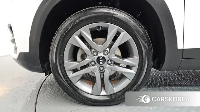 Kia Seltos id 3368438 из Кореи 15