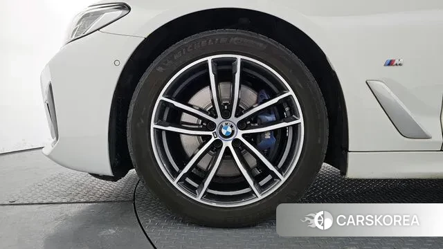 BMW 5 Series (G30) id 3722596 из Кореи 15