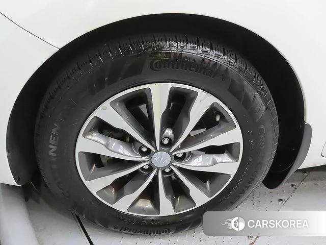 Kia All New Carnival id 4596498 из Кореи 15