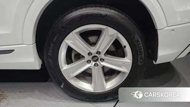 Audi Q8 (4M) id 2985095 из Кореи 15