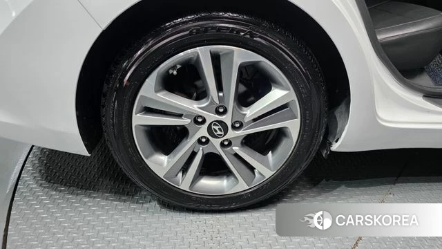 Hyundai Avante AD id 4477454 из Кореи 15