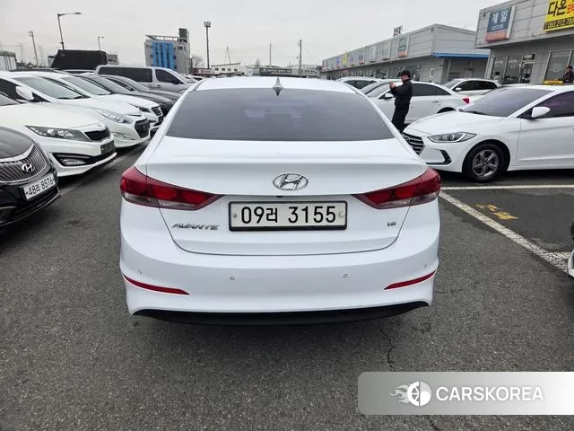 Hyundai Avante AD id 3728779 из Кореи 11