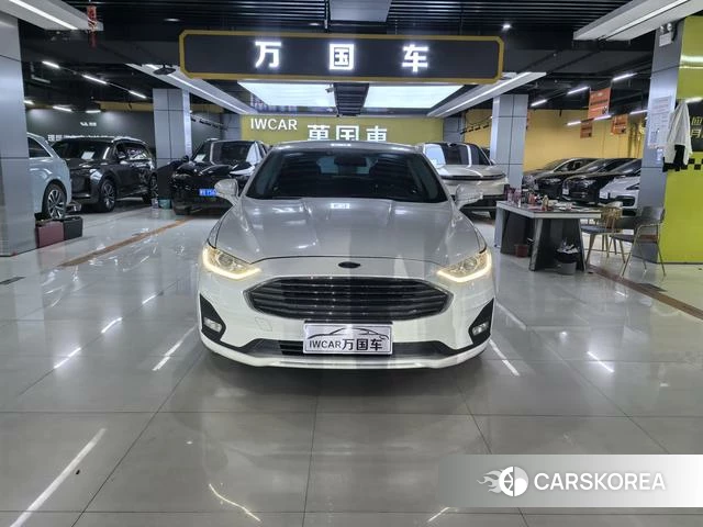 Ford Mondeo 2021 Белый из Китая, фото 5