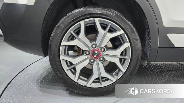 Kia Seltos id 3936325 из Кореи 15