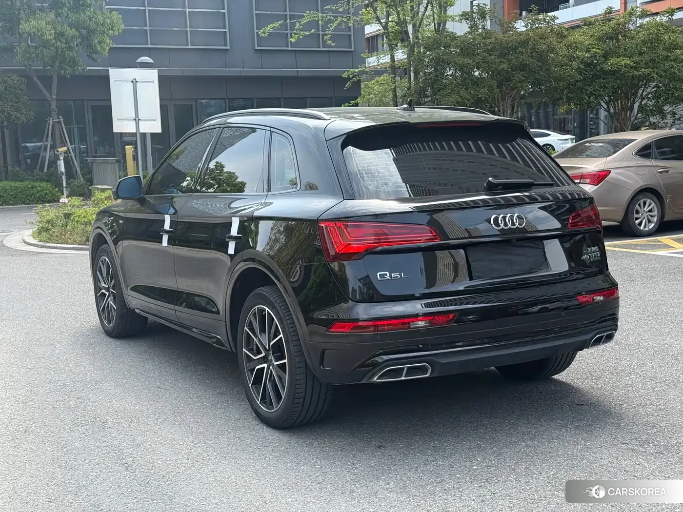 Audi Q5L id 4577902 из Китая 24