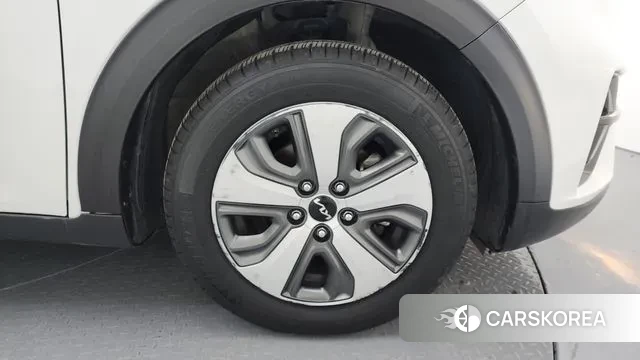 Kia The New Niro id 2964980 из Кореи 15