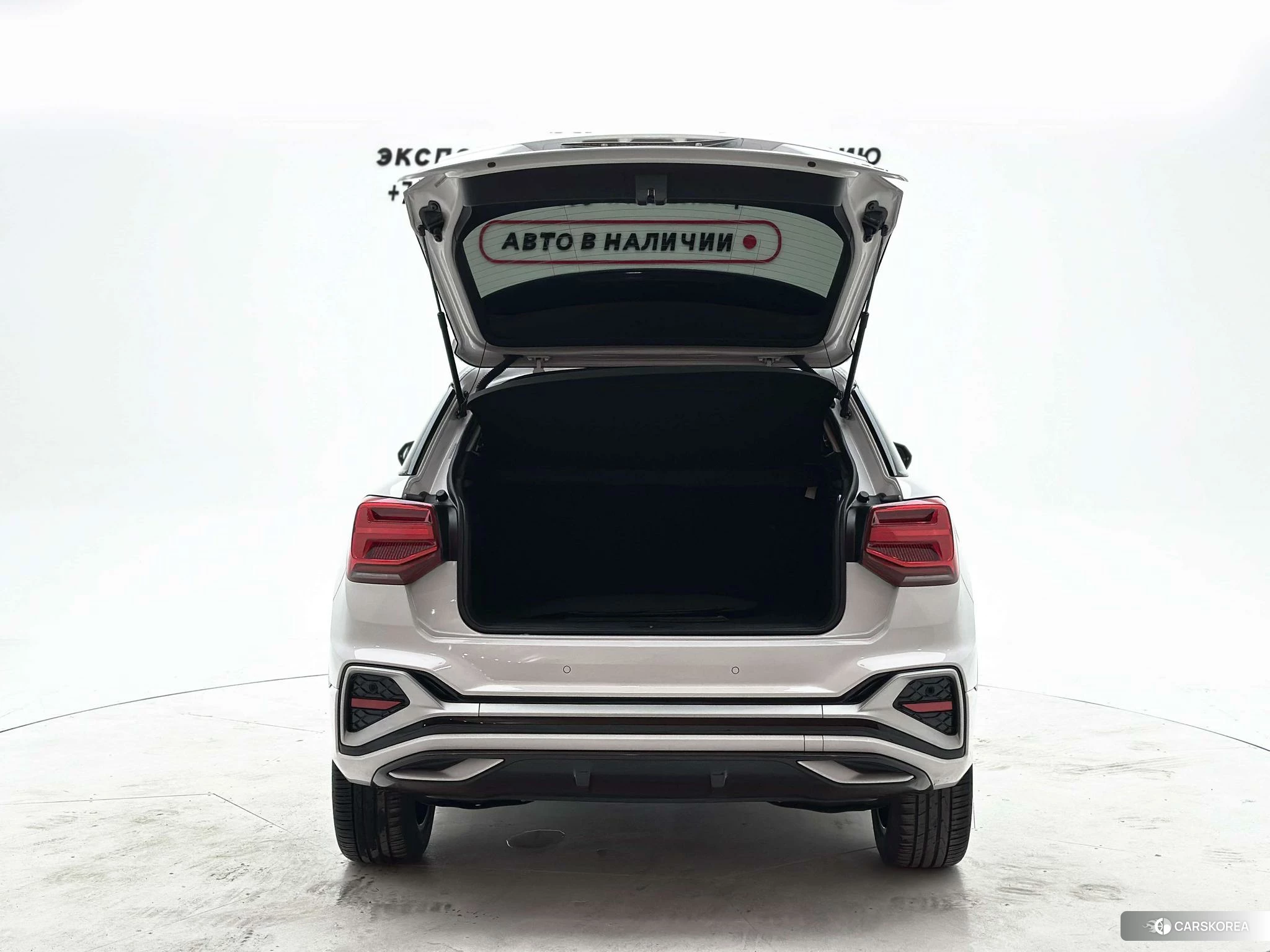 Audi Q2L id 4479618 из Китая 19
