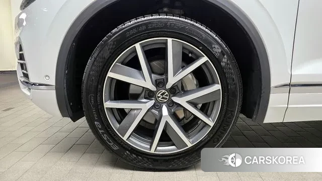 Volkswagen Touareg 3rd generation id 3372596 из Кореи 15