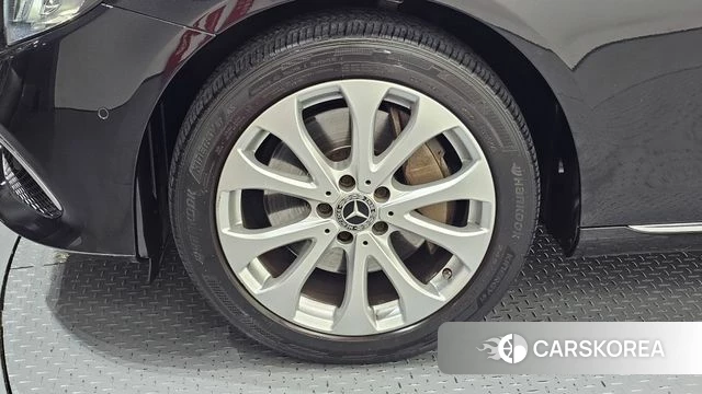 Mercedes-Benz E-Class W213 id 4837033 из Кореи 32