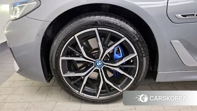 BMW 5 Series (G30) id 3571955 из Кореи 15