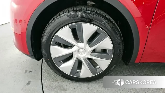 Tesla Model Y id 3577465 из Кореи 15