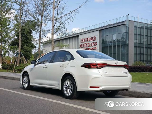Toyota Corolla id 4274557 из Китая 8