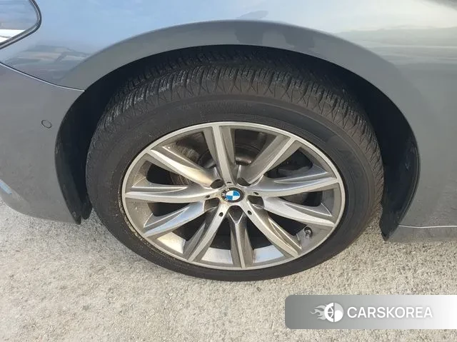 BMW 5 Series (G30) id 3060590 из Кореи 7