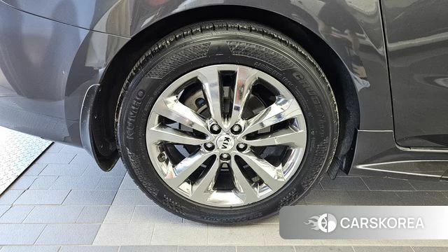 Kia All New Carnival id 4497022 из Кореи 31