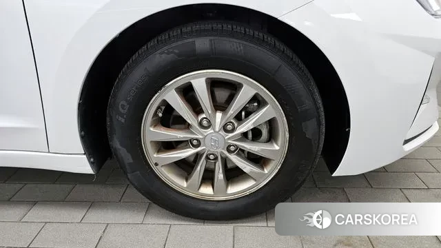 Hyundai The New Avante AD id 3291891 из Кореи 15