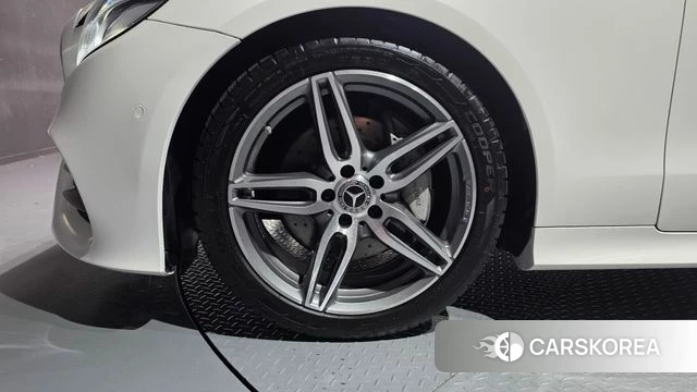 Mercedes-Benz E-Class W213 id 4586510 из Кореи 25