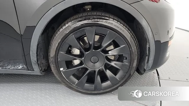 Tesla Model Y id 3591507 из Кореи 15