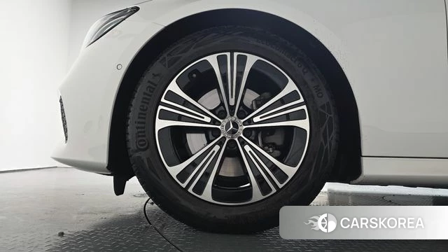 Mercedes-Benz E-Class W214 id 4612575 из Кореи 15