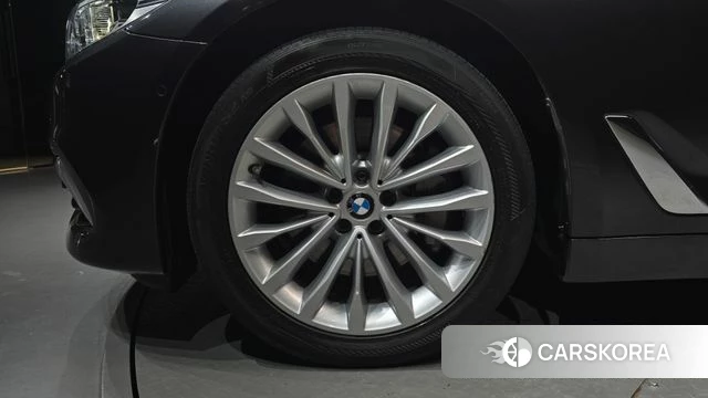 BMW 5 Series (G30) id 4775964 из Кореи 15