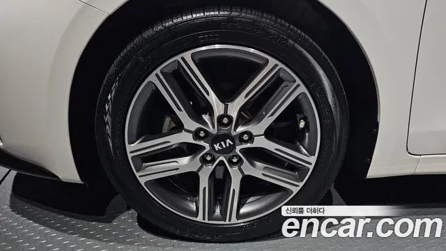 Kia Come New K3 id 2917745 из Кореи 15