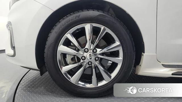 Kia The New Carnival id 4471696 из Кореи 15