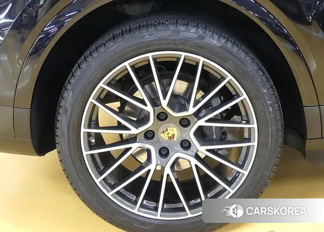 Porsche Cayenne (PO536) id 2981577 из Кореи 15