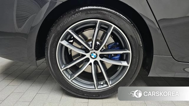 BMW 5 Series (G30) id 3964890 из Кореи 15