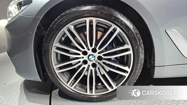 BMW 5 Series (G30) id 4667425 из Кореи 26