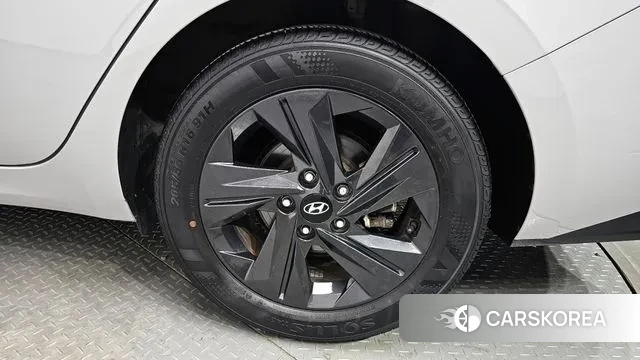 Hyundai Avante Hybrid (CN7) id 3433163 из Кореи 15