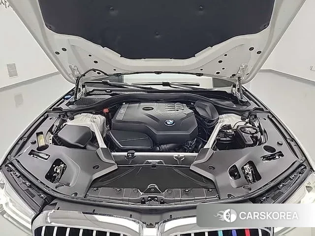 BMW 5 Series (G30) id 2890095 из Кореи 15