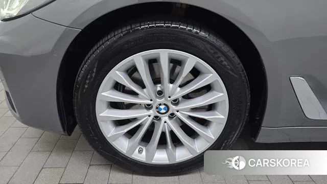 BMW 5 Series (G30) id 3016716 из Кореи 15