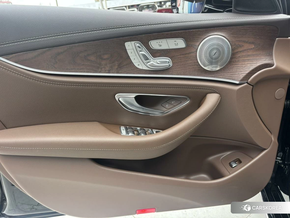Mercedes-Benz E-class id 4455586 из Китая 10