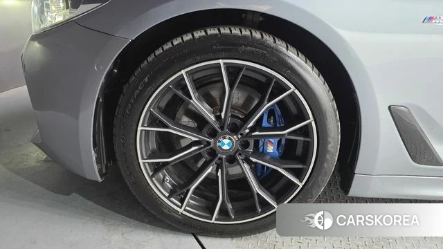 BMW 5 Series (G30) id 3845375 из Кореи 15