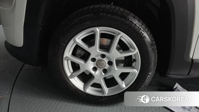 Jeep Renegade id 3374135 из Кореи 15