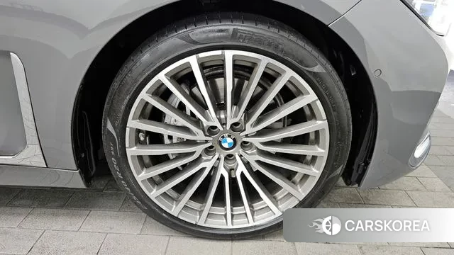 BMW 7 Series (G11) id 3659826 из Кореи 15