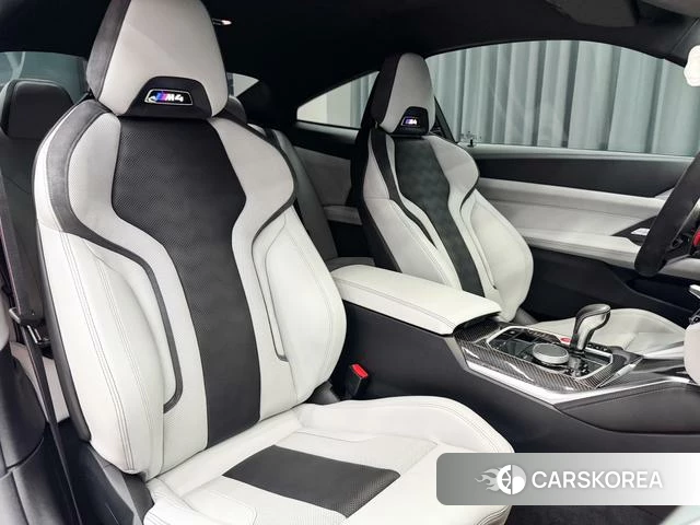 BMW M4 2025 Серебристо-серый из Китая, фото 5