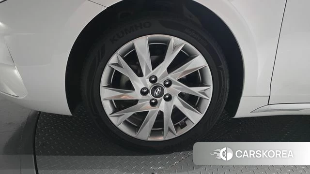 Hyundai The New Grandeur IG Hybrid id 4580810 из Кореи 27
