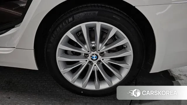 BMW 5 Series (G30) id 3641401 из Кореи 15