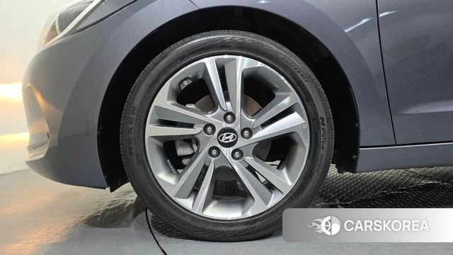 Hyundai Avante AD id 4397992 из Кореи 25