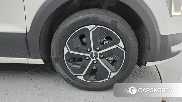 Kia Di Ol Nu Niro id 3891916 из Кореи 15