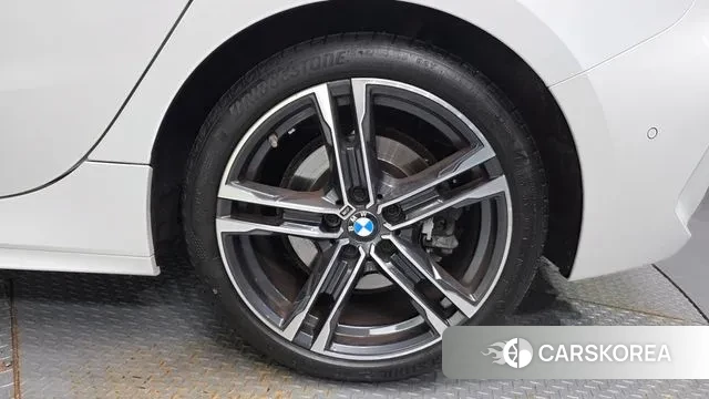 BMW 1 Series (F40) id 3022410 из Кореи 15