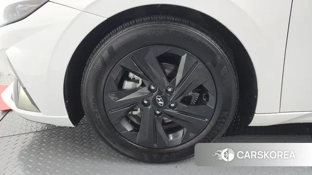 Hyundai Avante (CN7) id 3396201 из Кореи 15